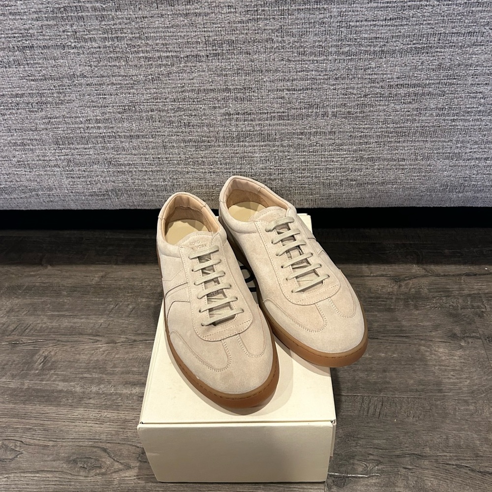 KOIO Beige and Tan Sneakers